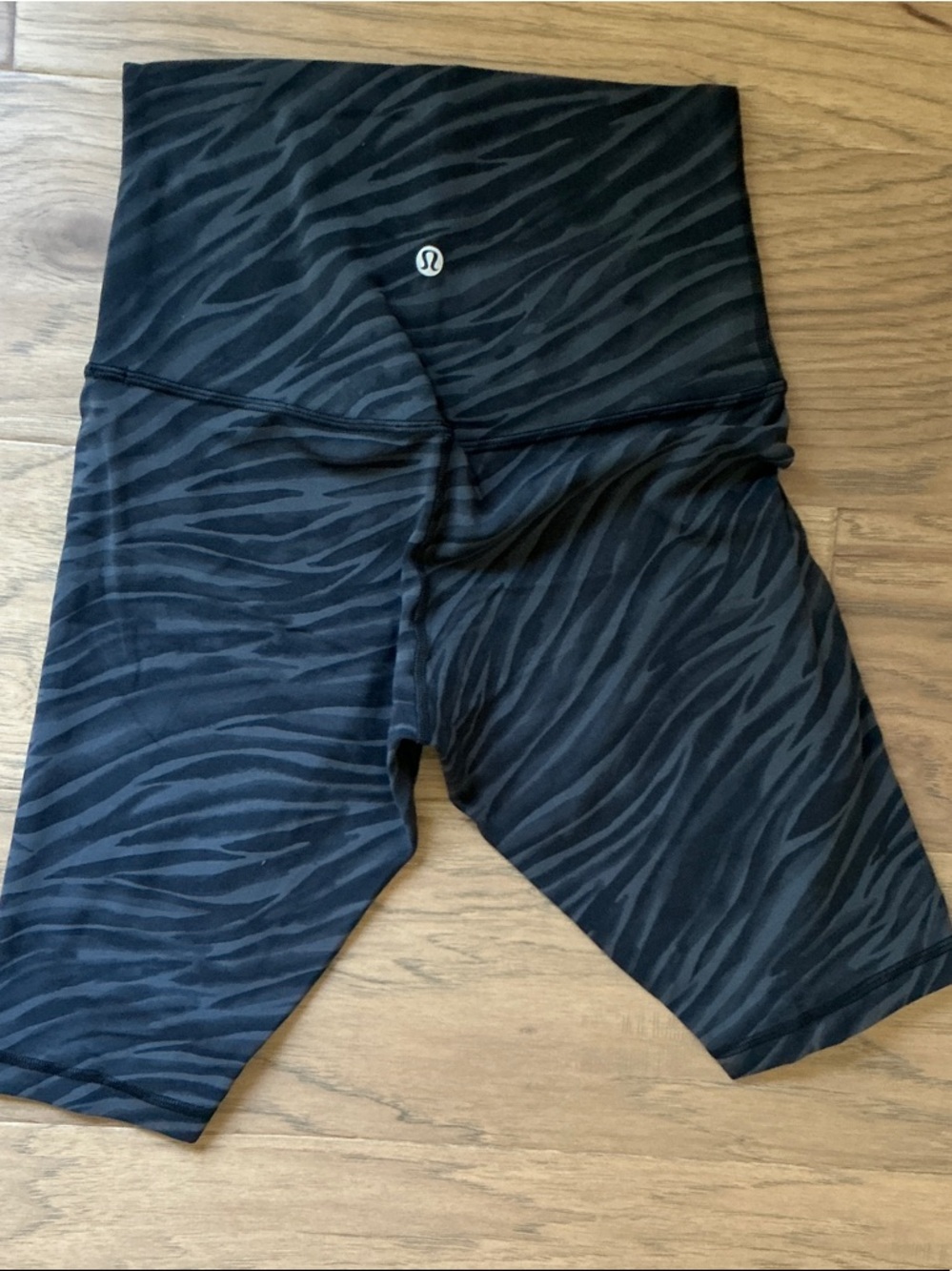 lululemon Women’s Size 6 ‘Le Tigre’ Shorts